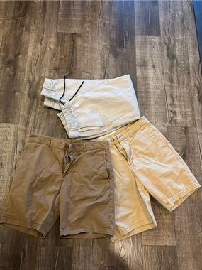 Old Navy Bundle - 2 shorts and Joggers